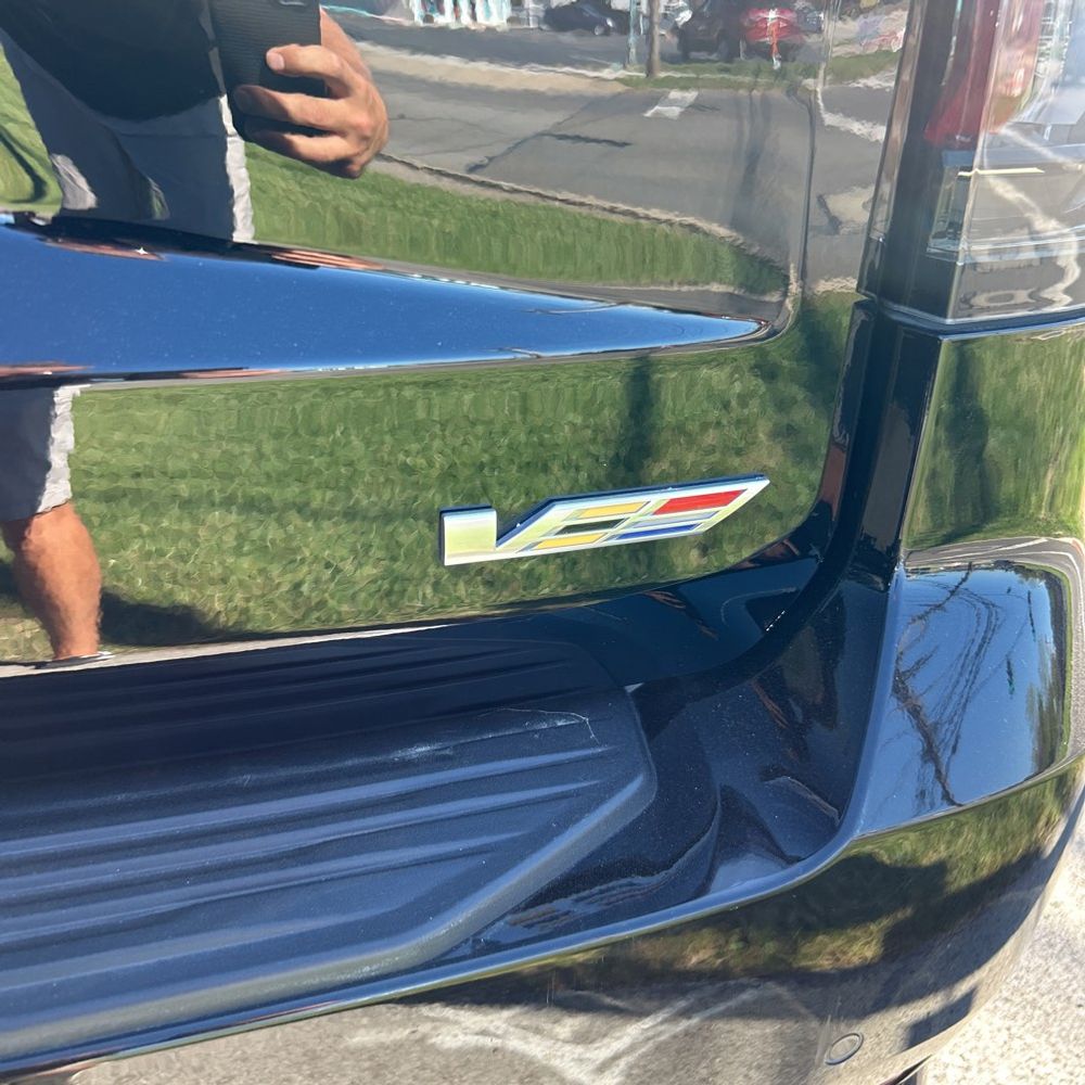 2023 Cadillac Escalade-V ESV Base
