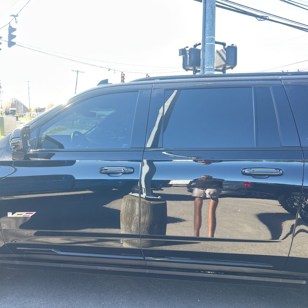 2023 Cadillac Escalade-V ESV Base