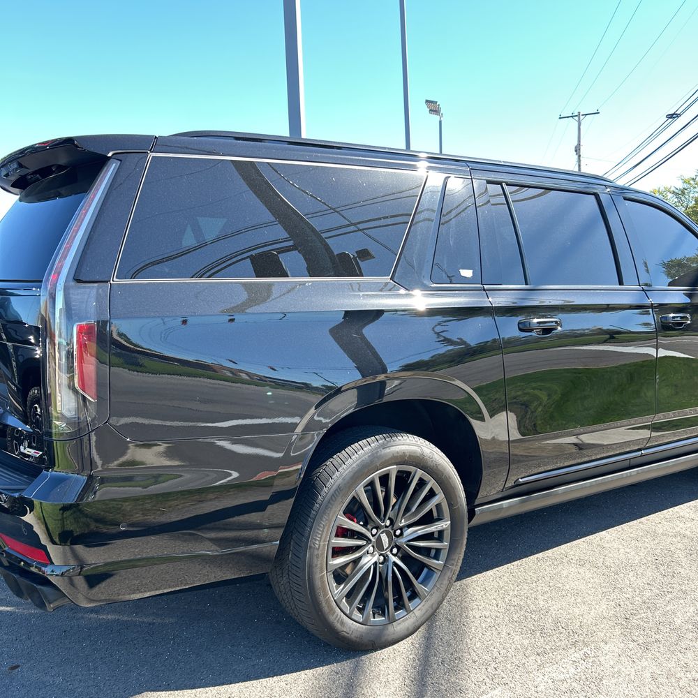 2023 Cadillac Escalade-V ESV Base