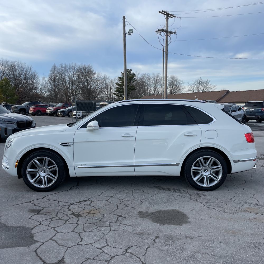 2020 Bentley Bentayga Hybrid