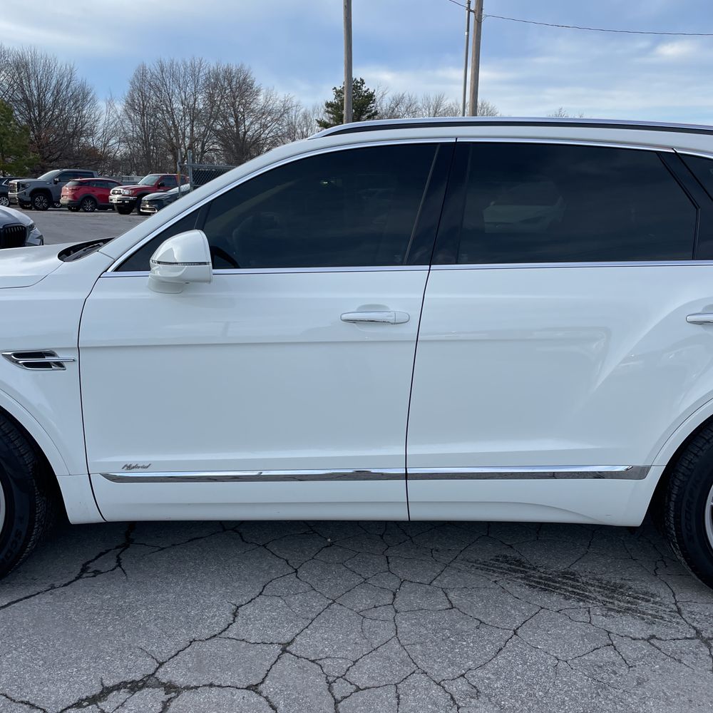 2020 Bentley Bentayga Hybrid