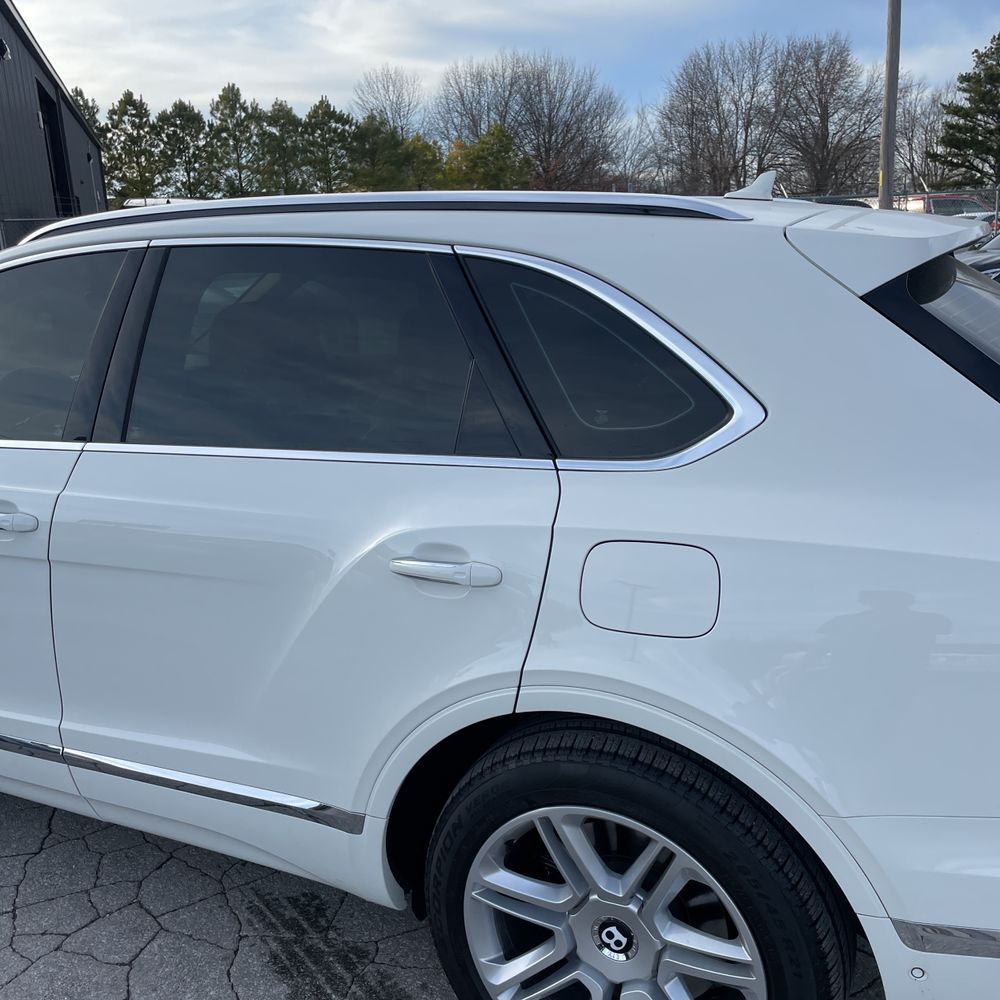 2020 Bentley Bentayga Hybrid