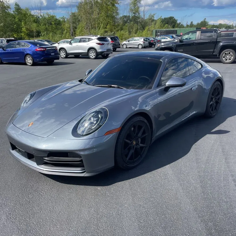 2025 Porsche 911 Carrera
