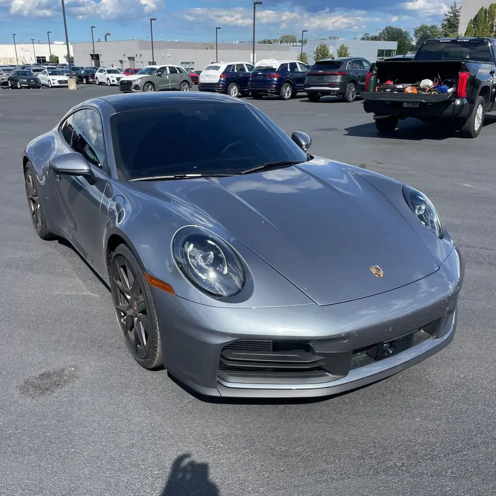 2025 Porsche 911 Carrera