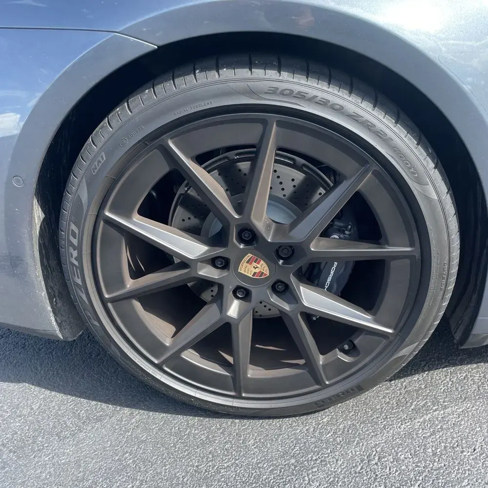 2025 Porsche 911 Carrera
