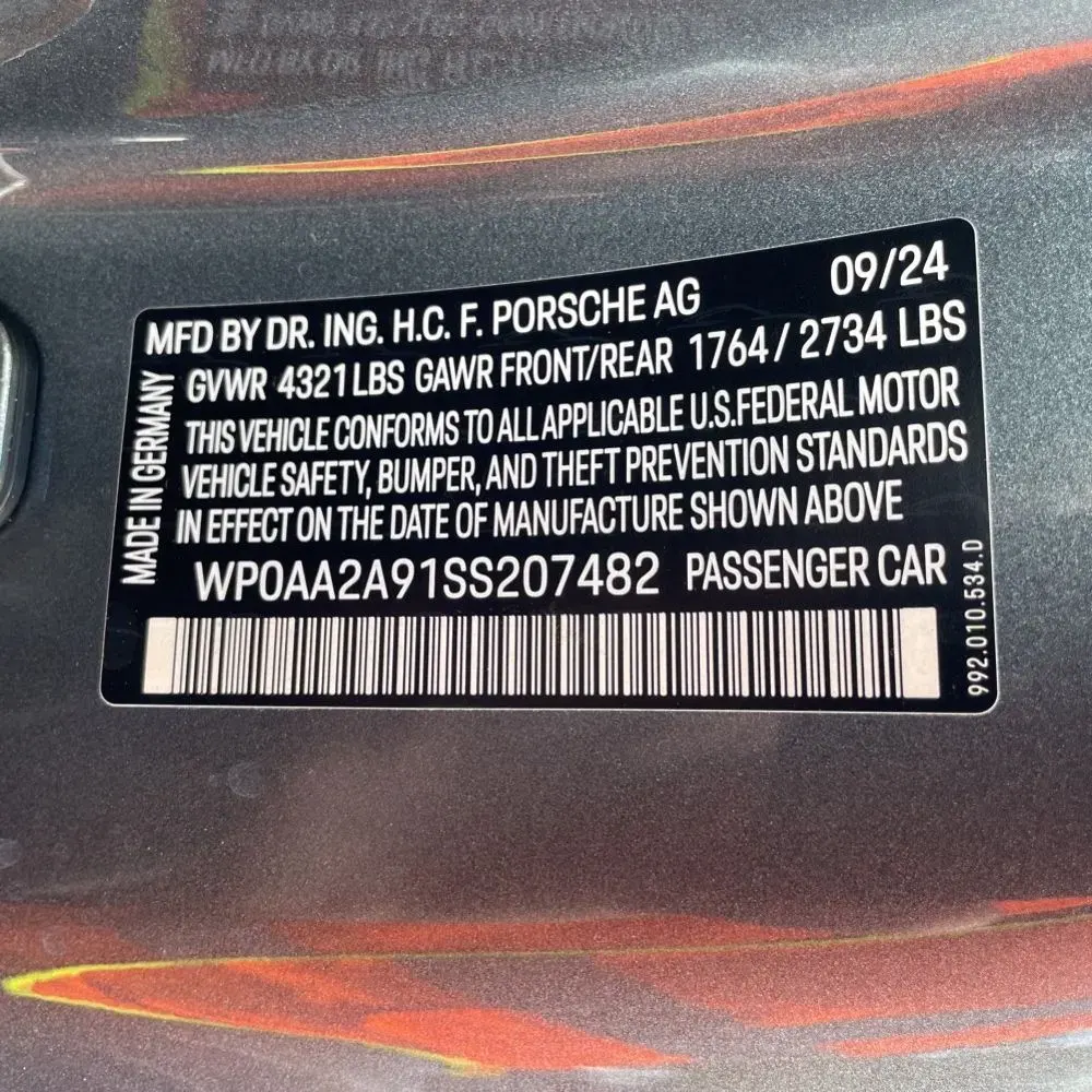 2025 Porsche 911 Carrera