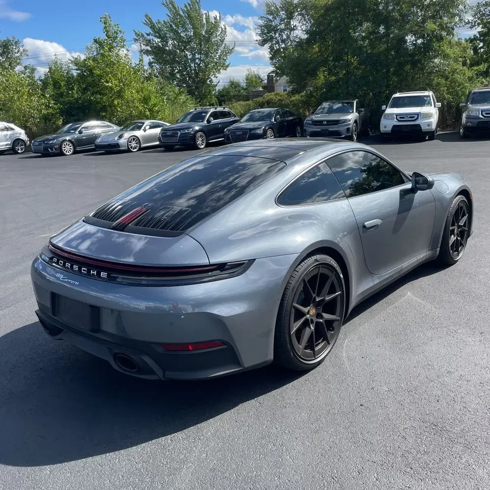 2025 Porsche 911 Carrera