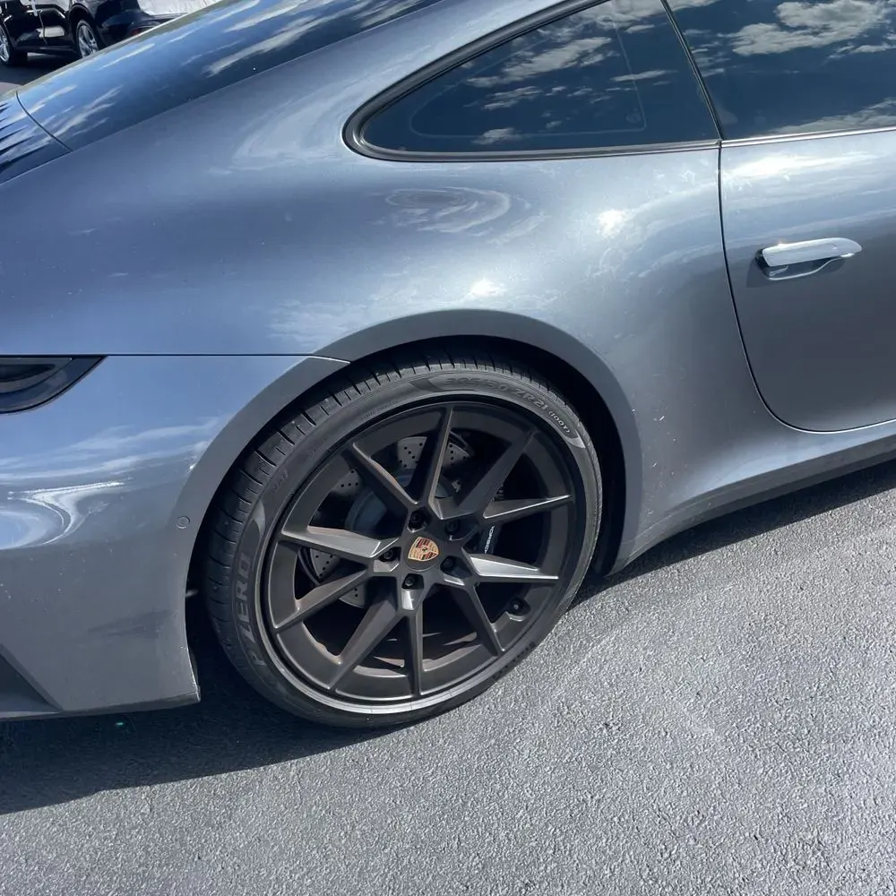 2025 Porsche 911 Carrera
