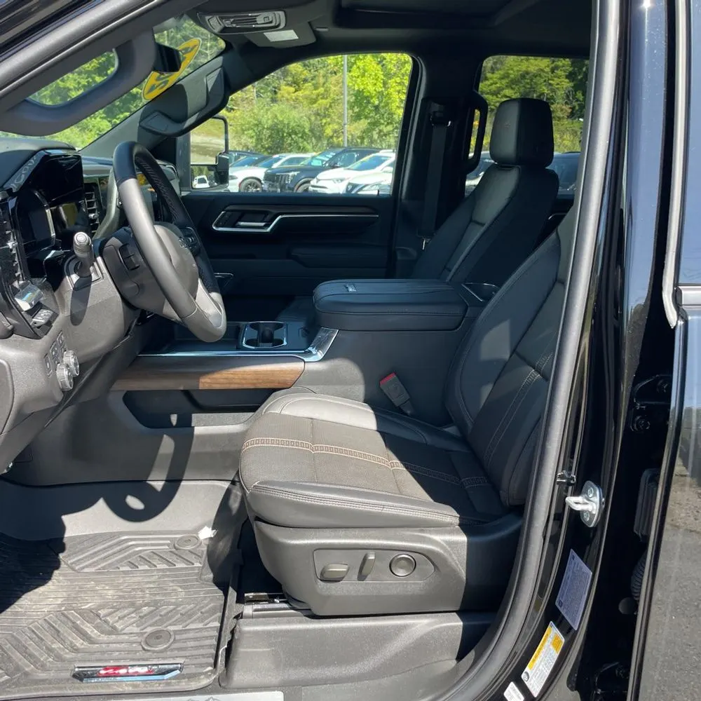 2025 Chevrolet Silverado 3500HD High Country