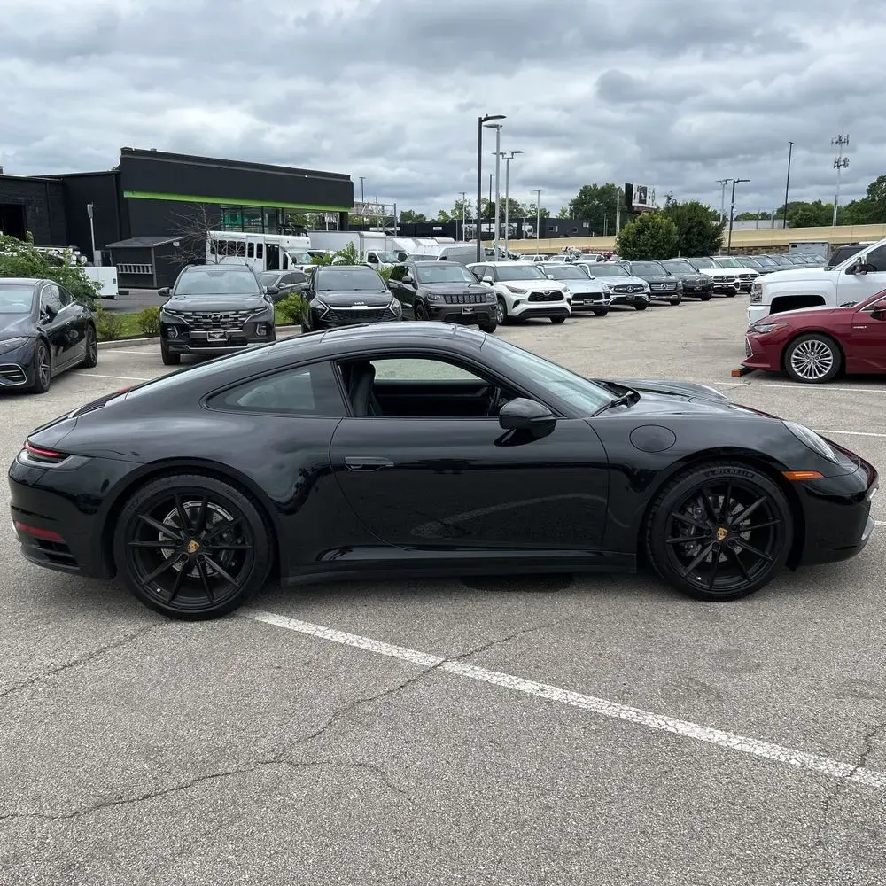 2020 Porsche 911 Carrera 4