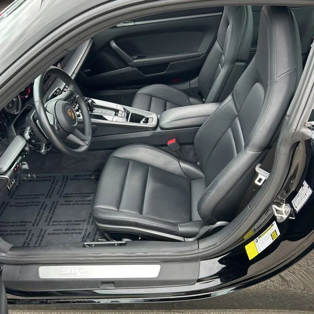 2020 Porsche 911 Carrera 4