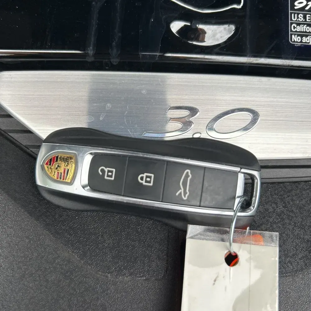 2020 Porsche 911 Carrera 4