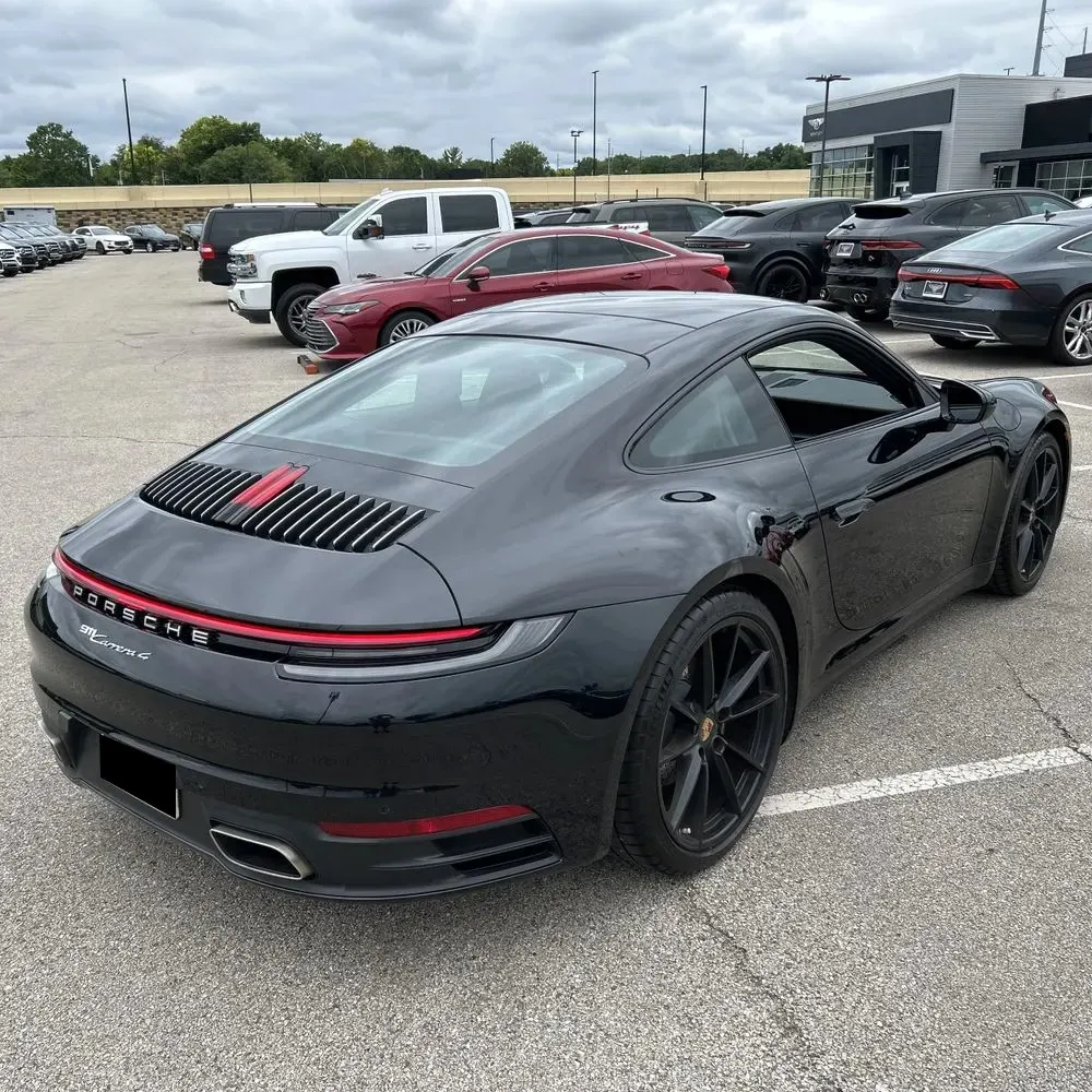 2020 Porsche 911 Carrera 4