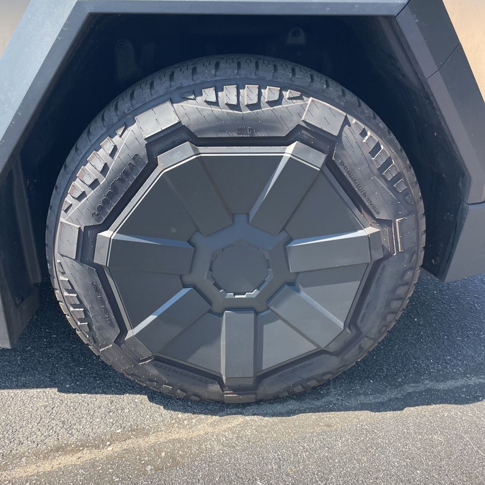 2024 Tesla Cybertruck CyberBeast