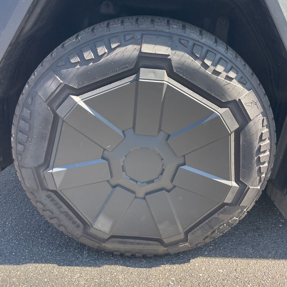 2024 Tesla Cybertruck CyberBeast