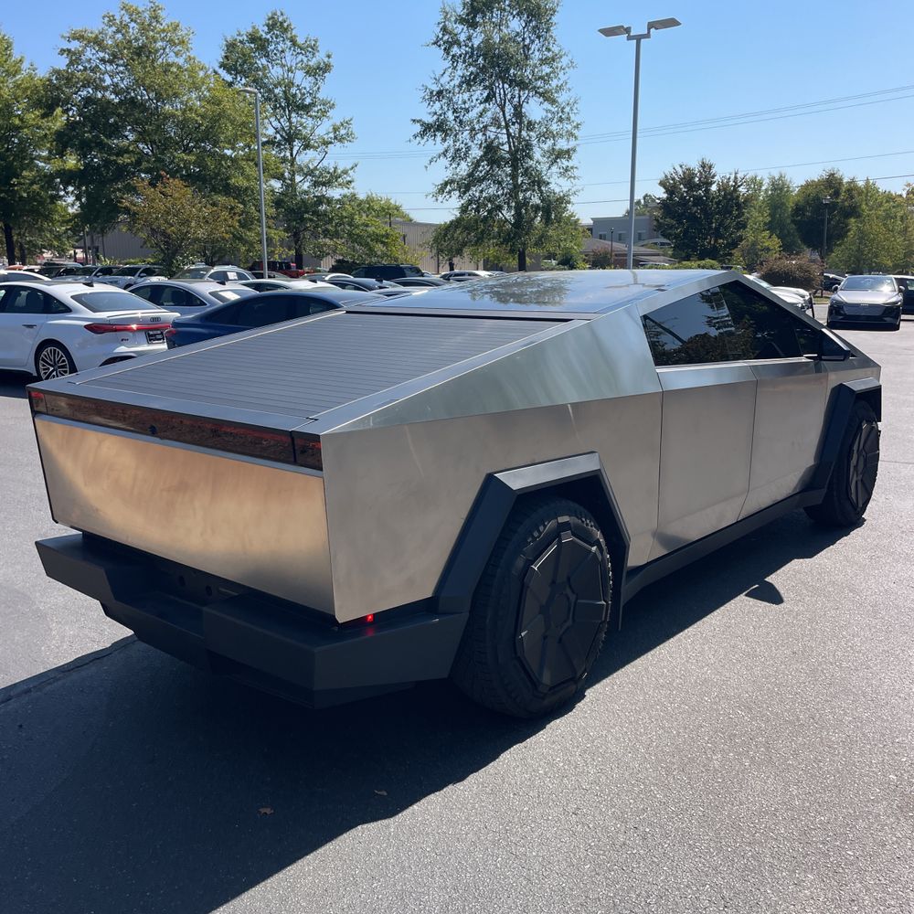 2024 Tesla Cybertruck CyberBeast