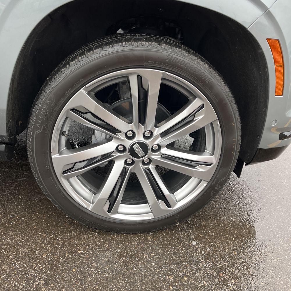 2025 Cadillac Escalade Sport Platinum