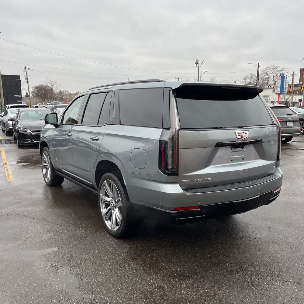 2025 Cadillac Escalade Sport Platinum