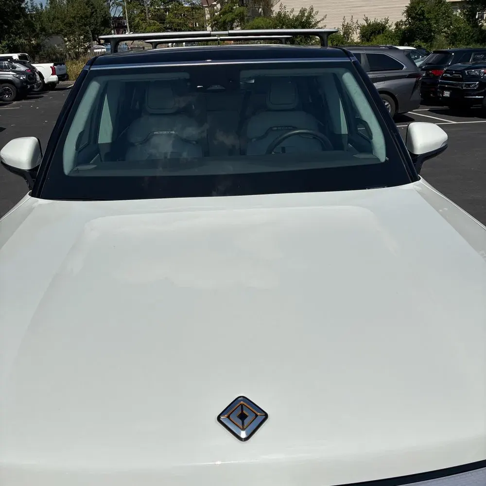 2023 Rivian R1S Adventure Quad-Motor