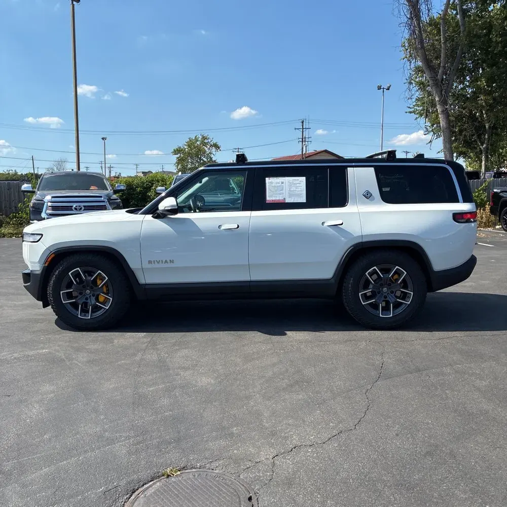 2023 Rivian R1S Adventure Quad-Motor