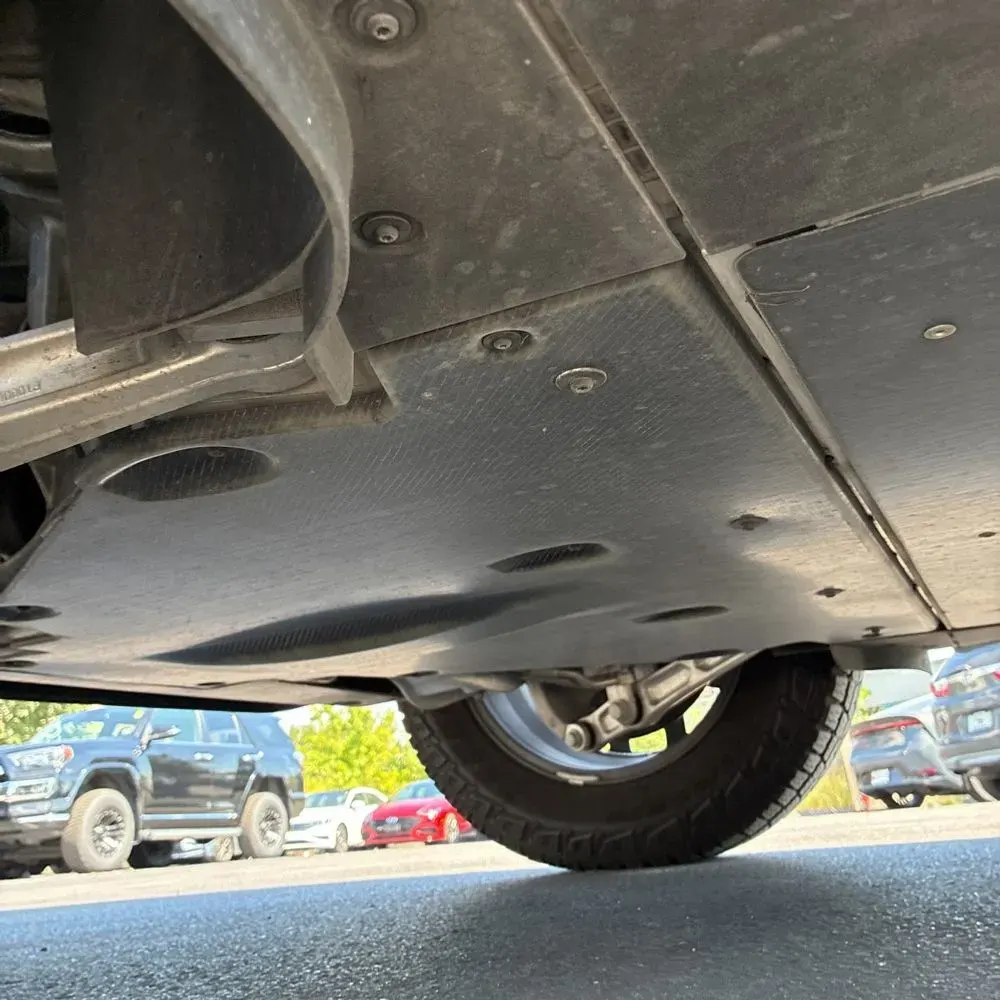 2023 Rivian R1S Adventure Quad-Motor