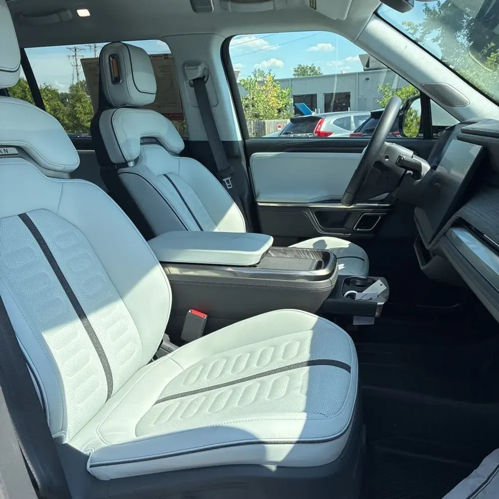 2023 Rivian R1S Adventure Quad-Motor