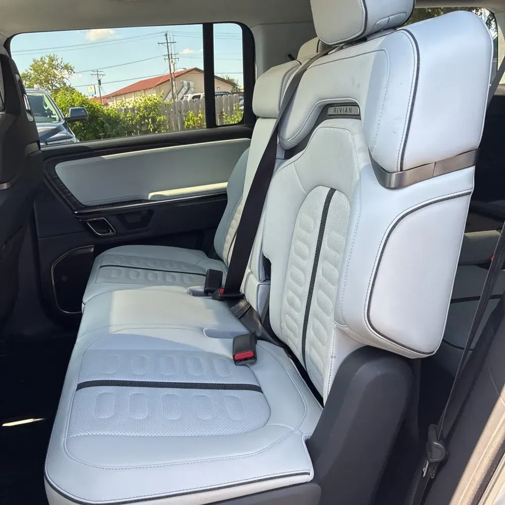 2023 Rivian R1S Adventure Quad-Motor