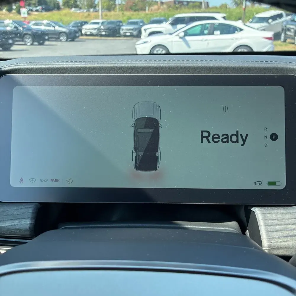 2023 Rivian R1S Adventure Quad-Motor