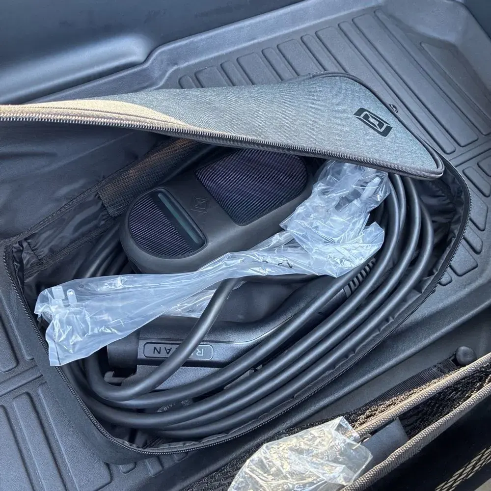 2023 Rivian R1S Adventure Quad-Motor