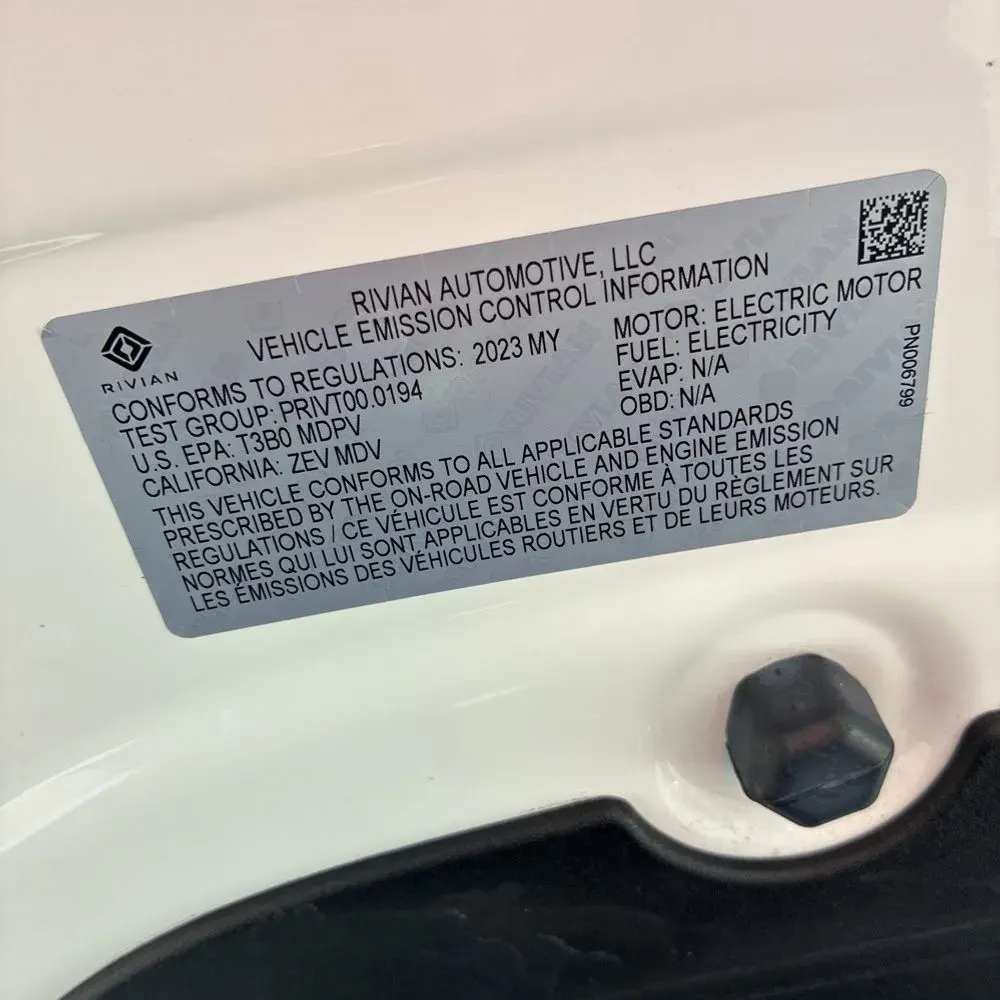 2023 Rivian R1S Adventure Quad-Motor