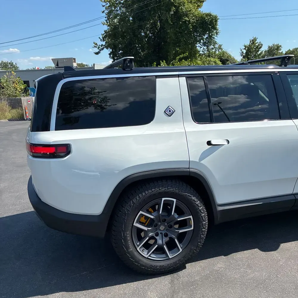 2023 Rivian R1S Adventure Quad-Motor