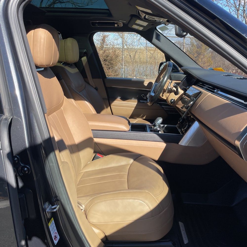 2023 Land Rover Range Rover P530 SE