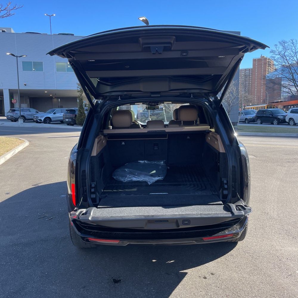 2023 Land Rover Range Rover P530 SE