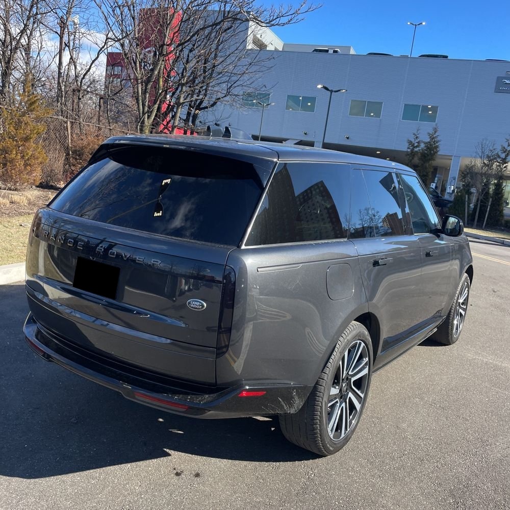 2023 Land Rover Range Rover P530 SE