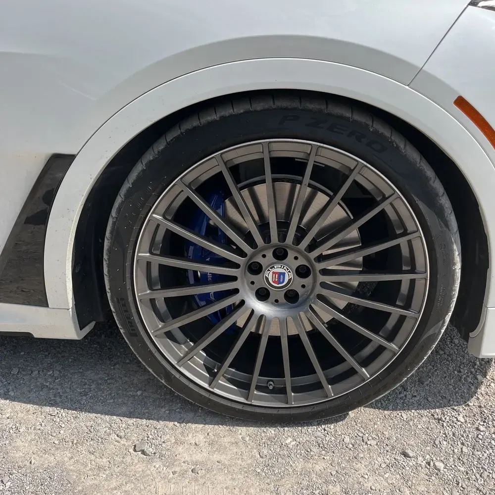 2024 BMW X7 Alpina XB7