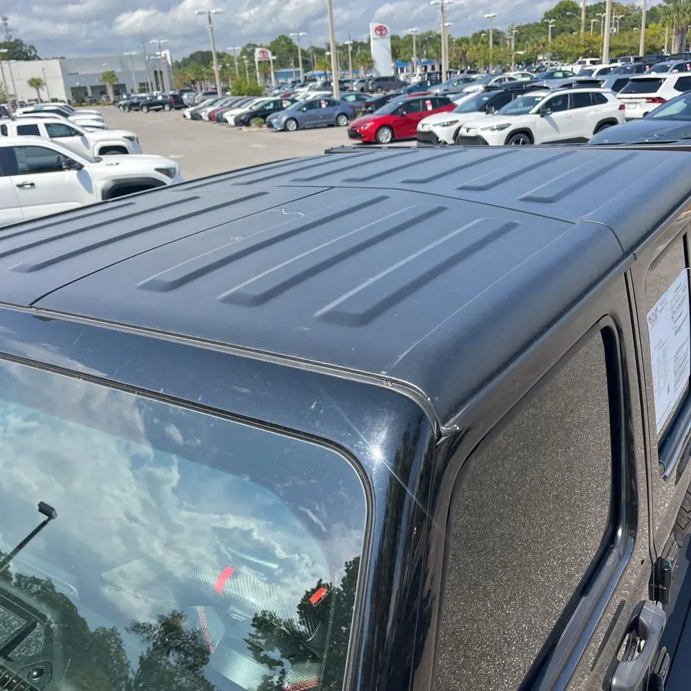 2022 Jeep Gladiator Sport S
