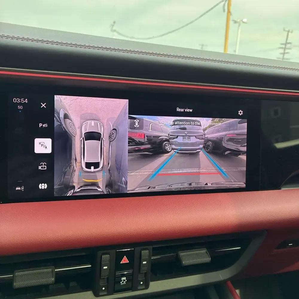 2025 Porsche Macan 4S Electric