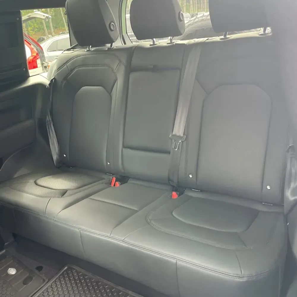 2023 Land Rover Defender 110 Standard