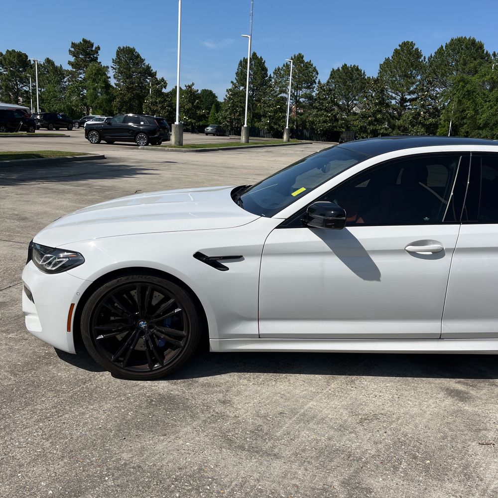 2022 BMW M5 Base