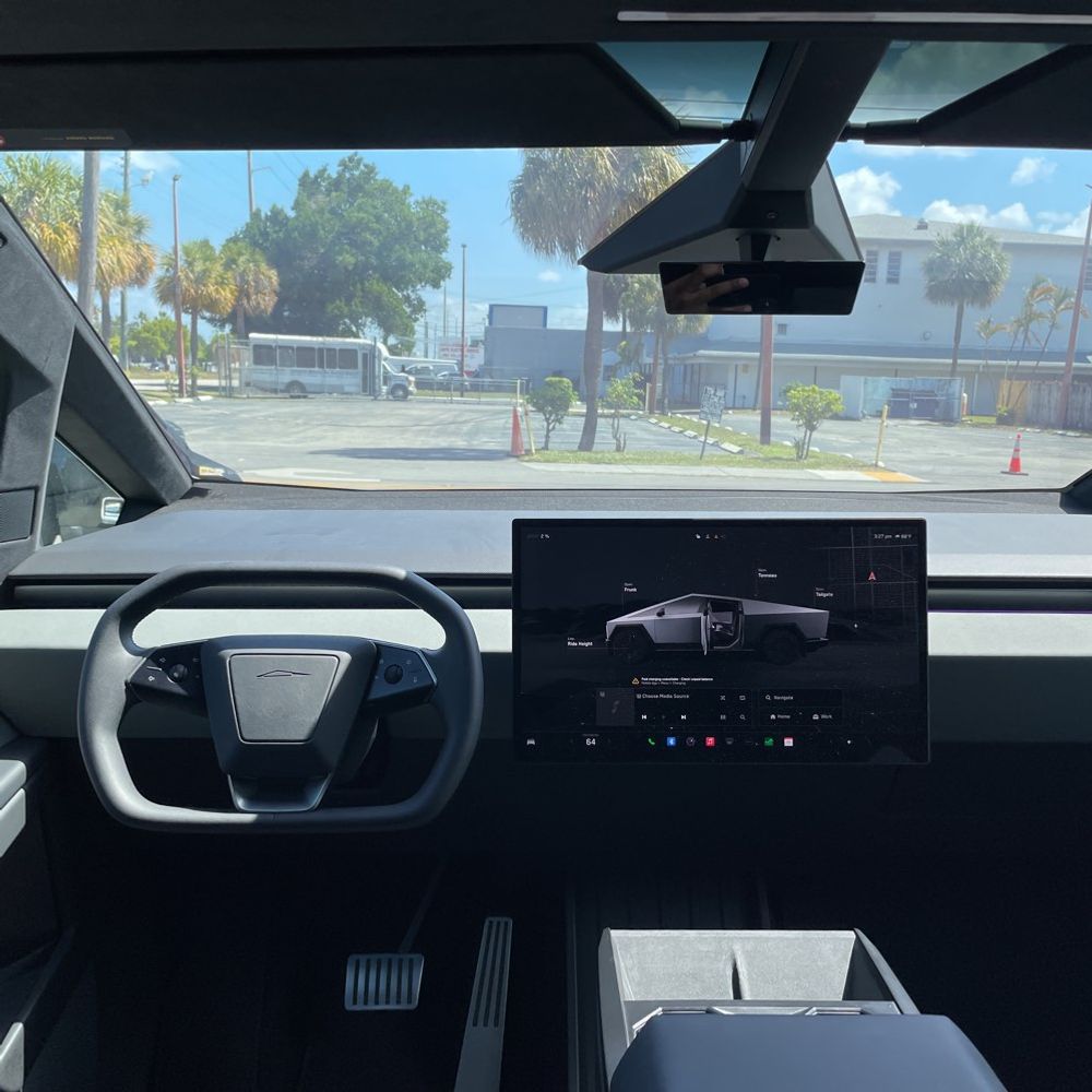 2024 Tesla Cybertruck Base