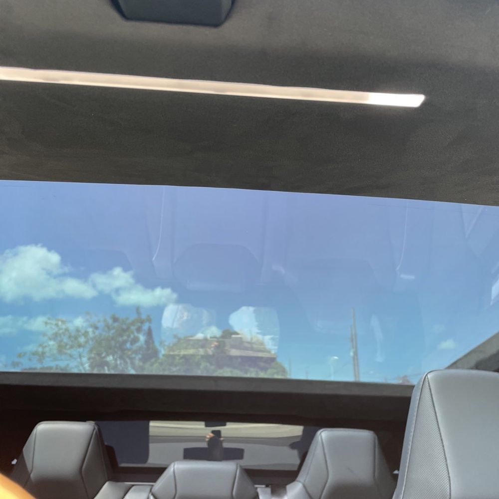 2024 Tesla Cybertruck Base
