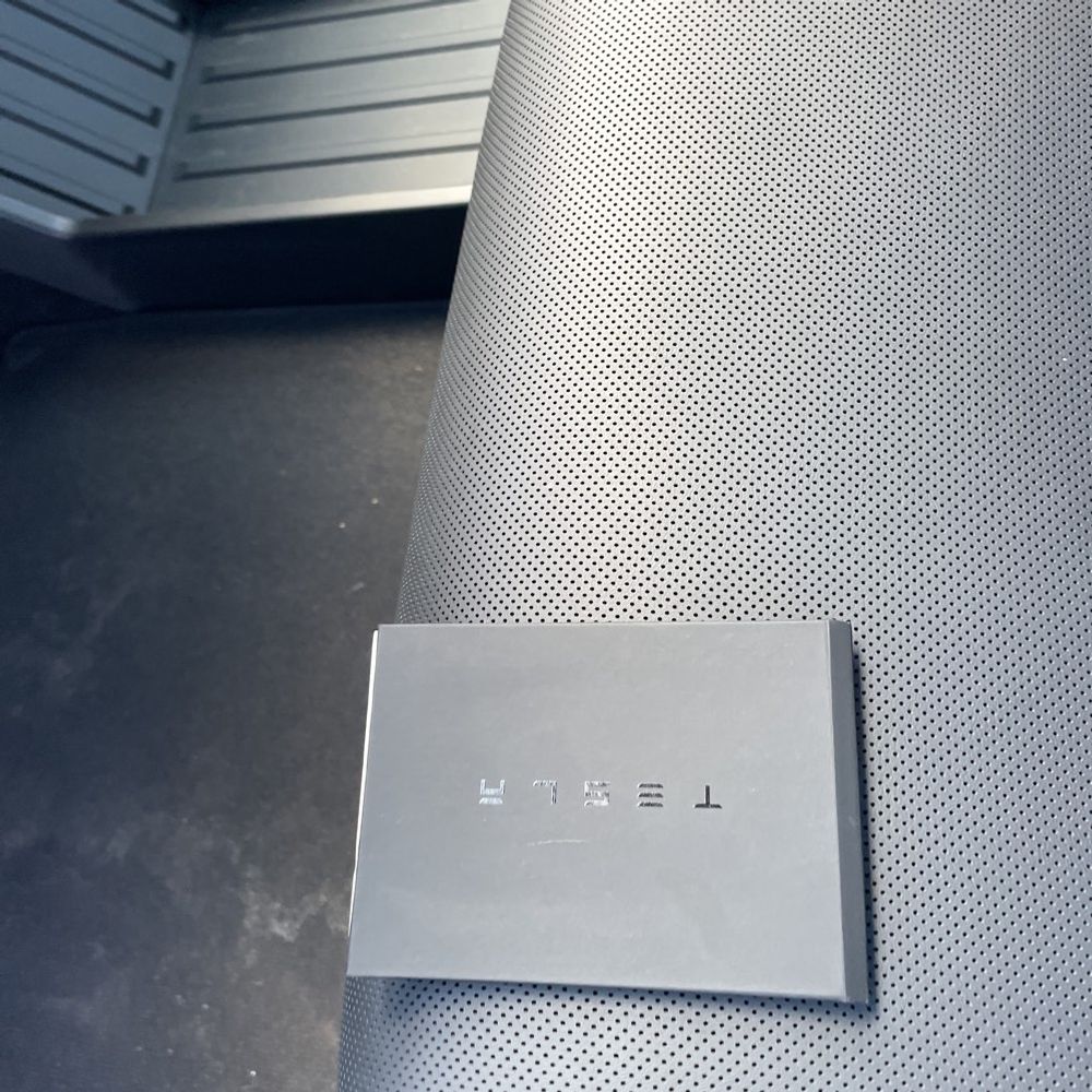 2024 Tesla Cybertruck Base