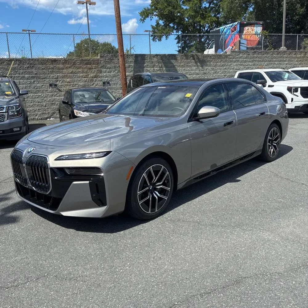 2025 BMW 7-Series 760i xDrive