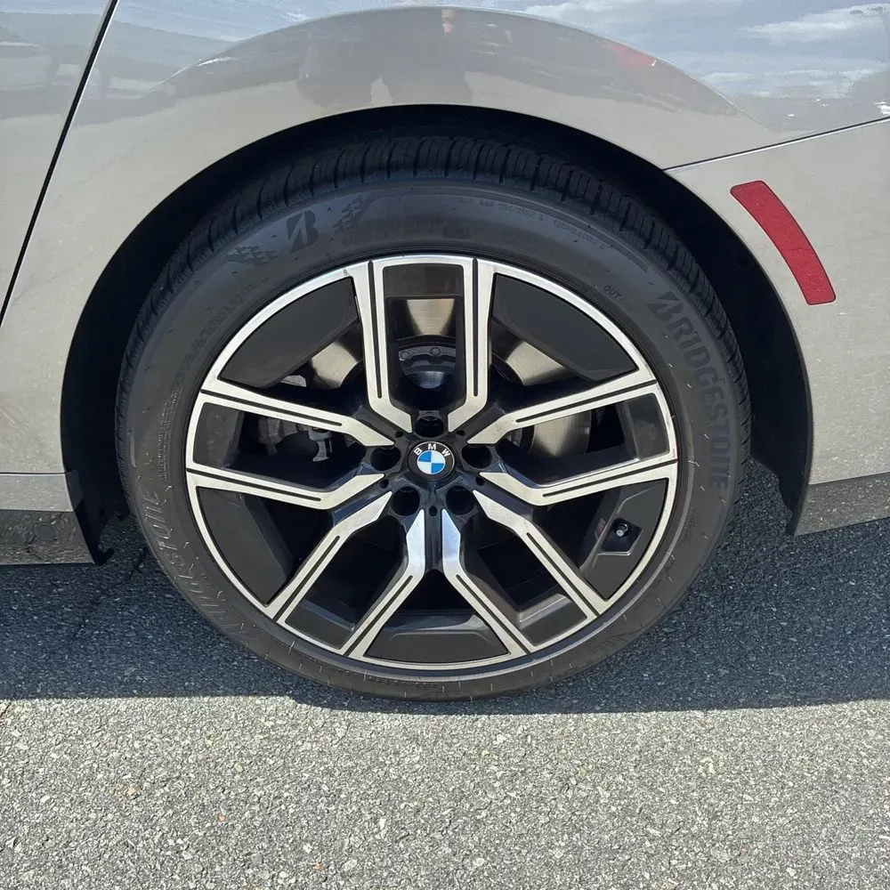 2025 BMW 7-Series 760i xDrive