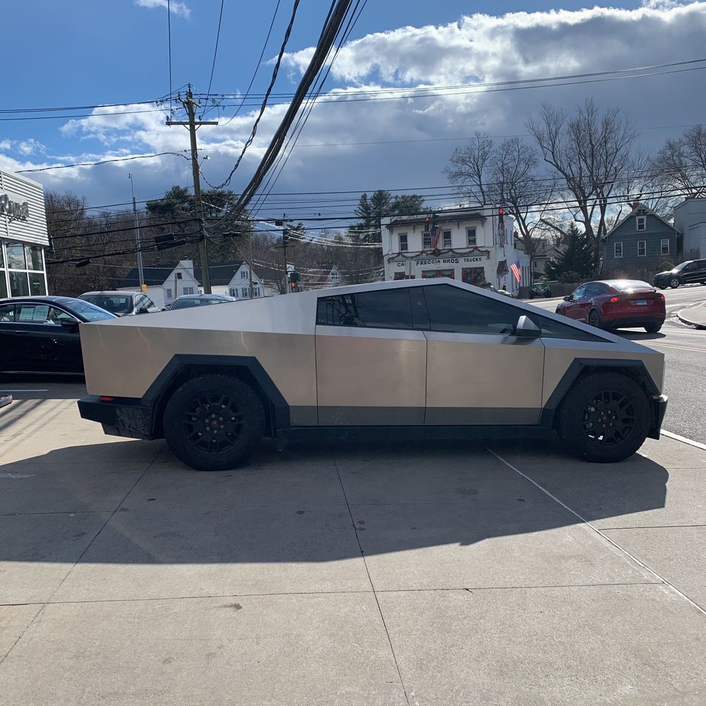 2024 Tesla Cybertruck Base