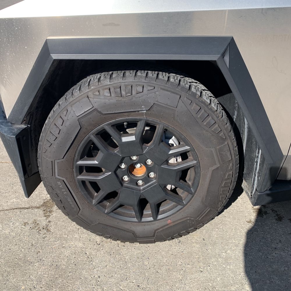 2024 Tesla Cybertruck Base