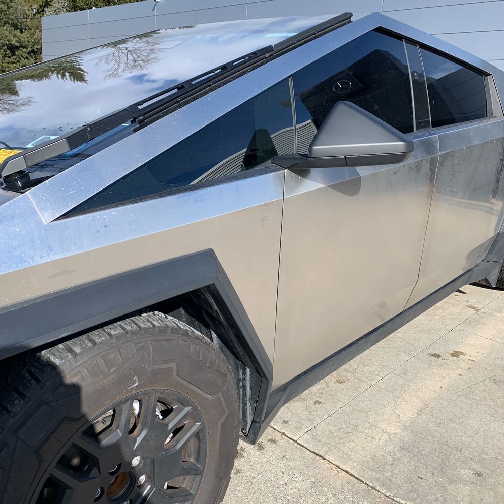 2024 Tesla Cybertruck Base