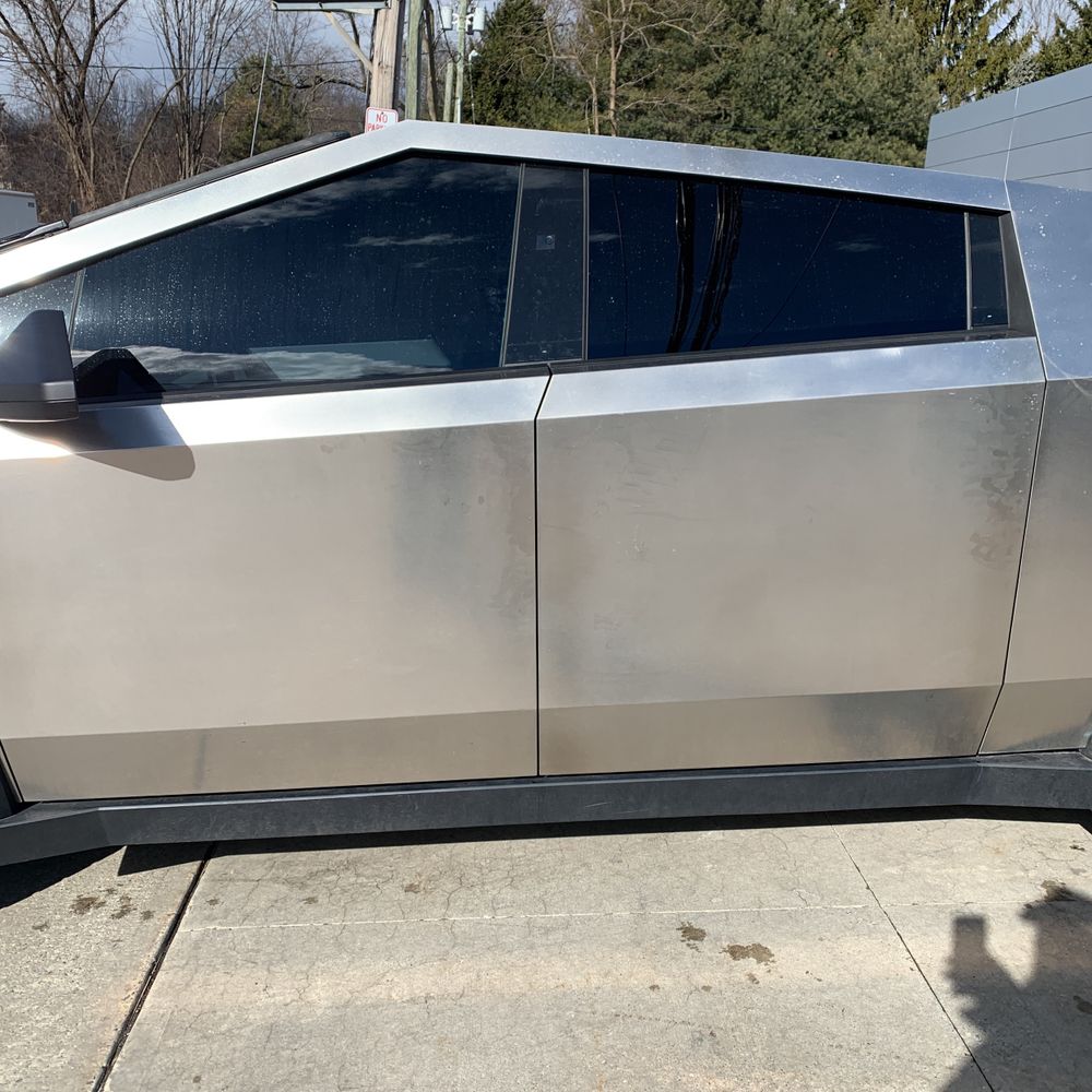 2024 Tesla Cybertruck Base