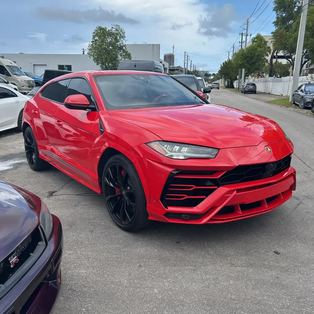 2021 Lamborghini Urus Base