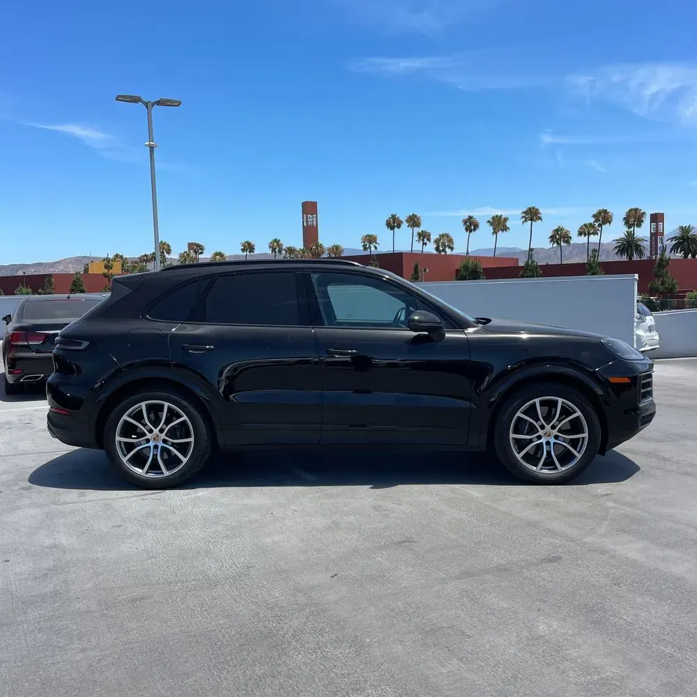 2024 Porsche Cayenne Base